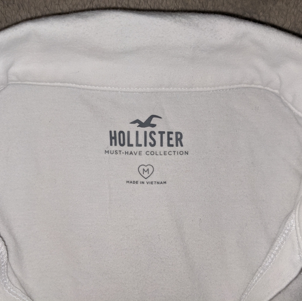 NWOT Hollister Buttonless Slim-Fit Polo - White - Medium - Picture 4 of 5
